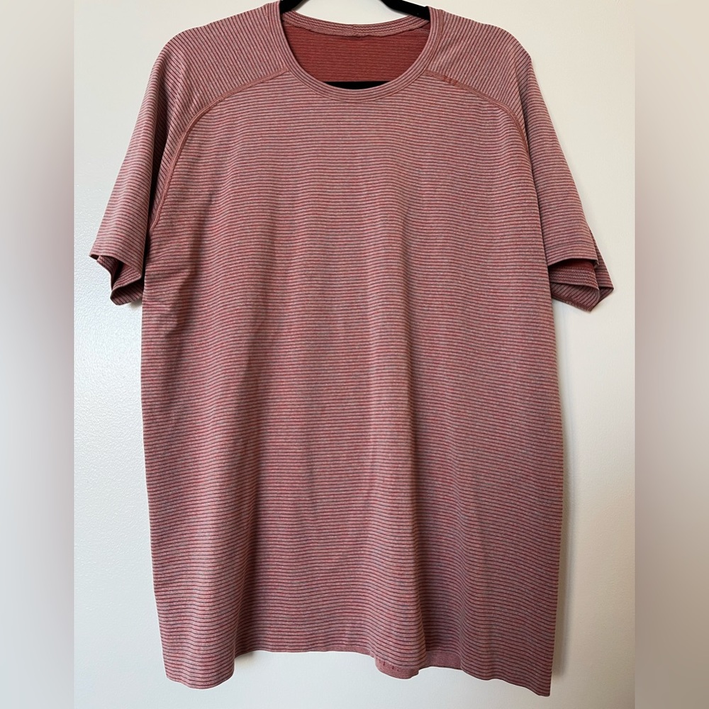 Lululemon Metal Vent Tech Short Sleeve.